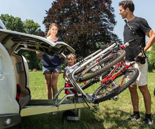 Caravan Deichsel-Fahrradträger für 2 E-Bikes von Fiamma 