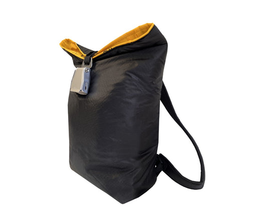 Delta Daybag - Rucksack Upcycling Unikat