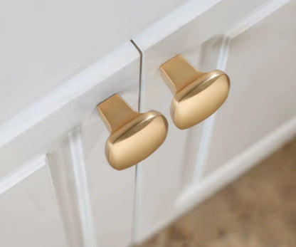 Möbelgriffe Luisa Gold farbig Beispiel